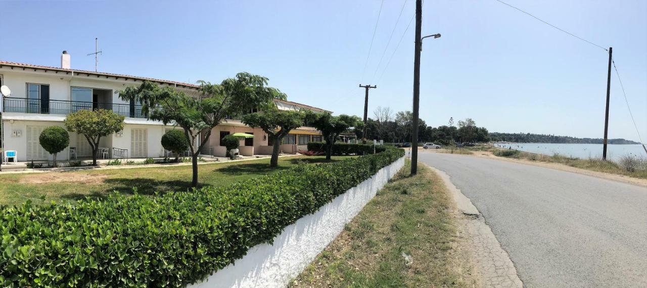 Seaside Studios I Sinakos Estate Epanomi Exterior photo